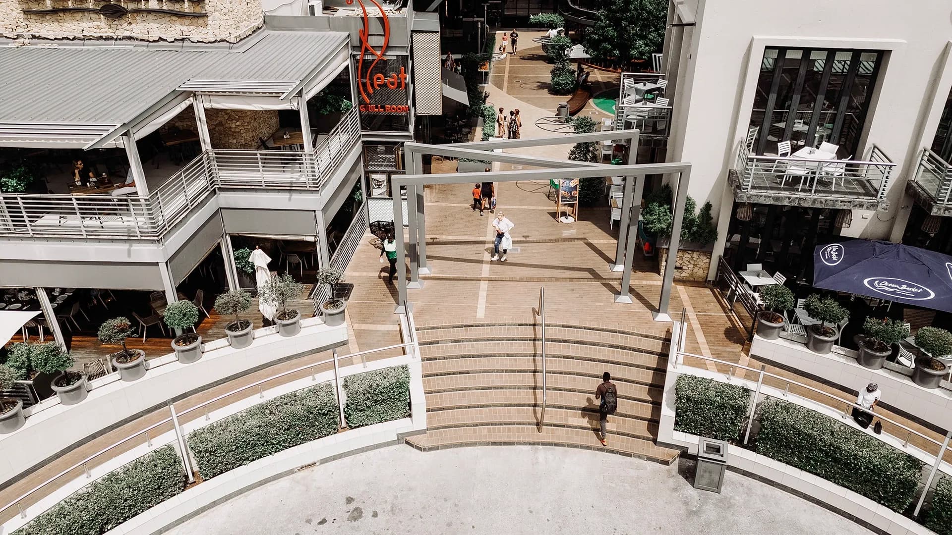 Entrance 4 Aerial Drop Off Zone