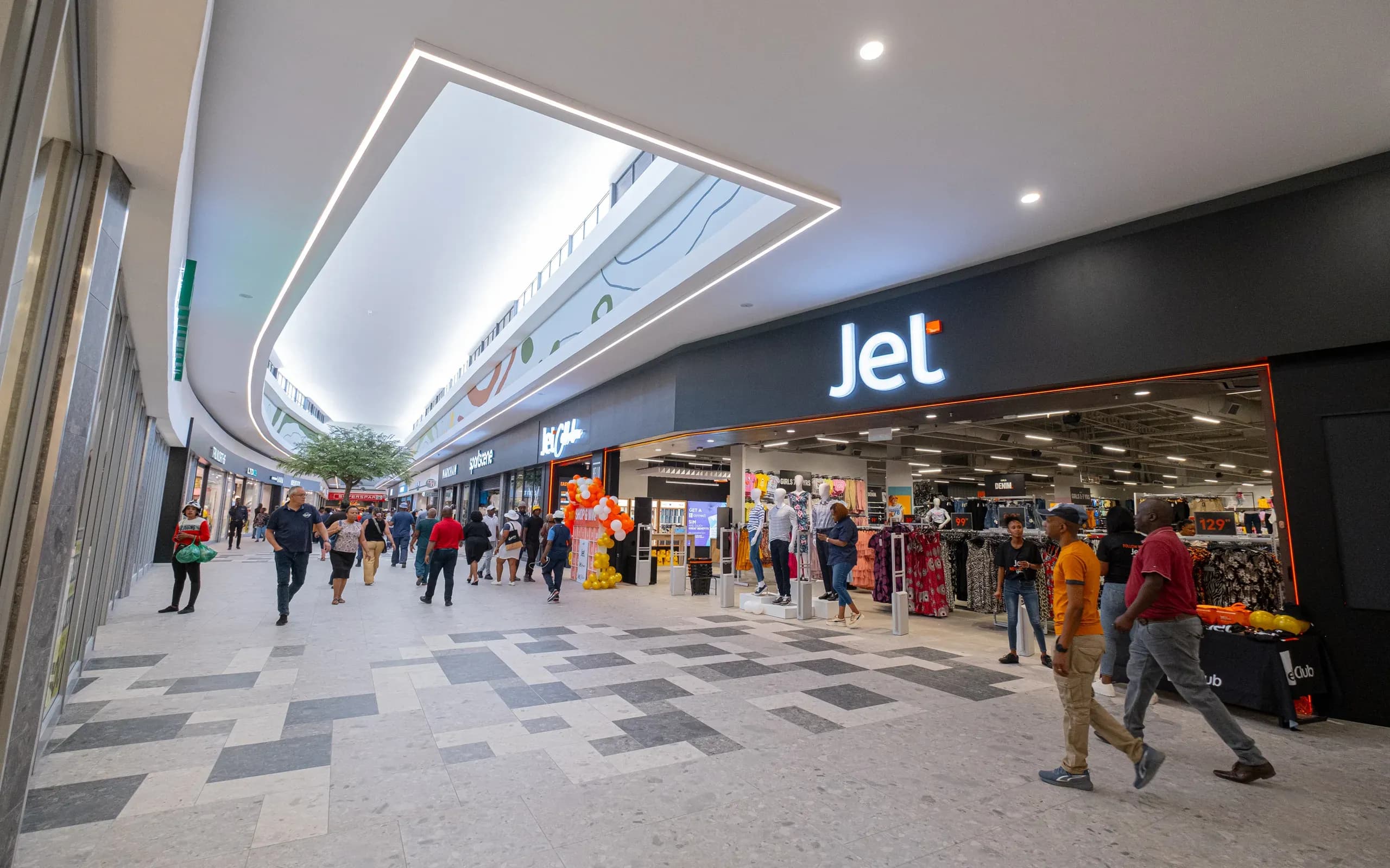 Mompati Mall 5