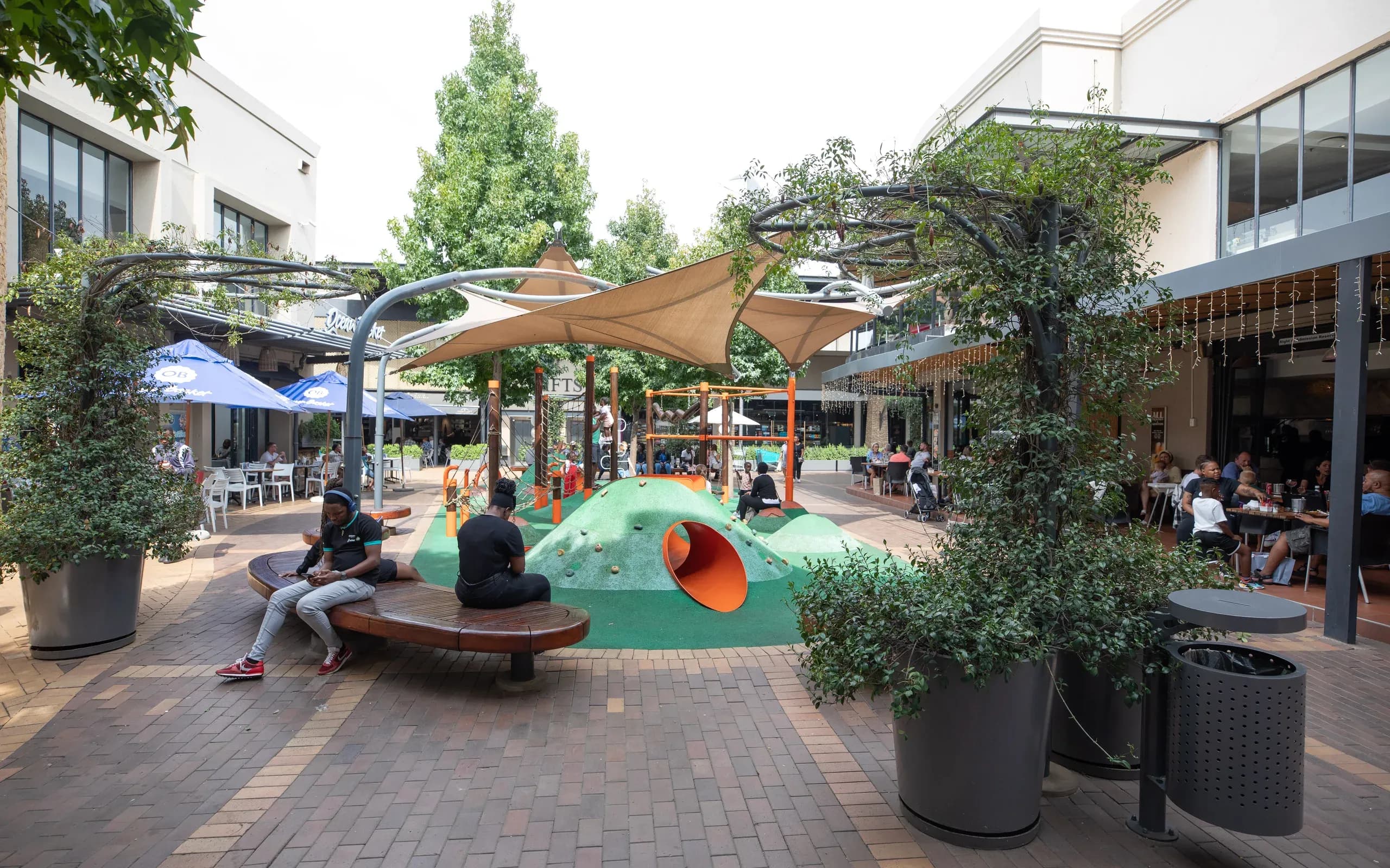 Woodlands Boulevard 8