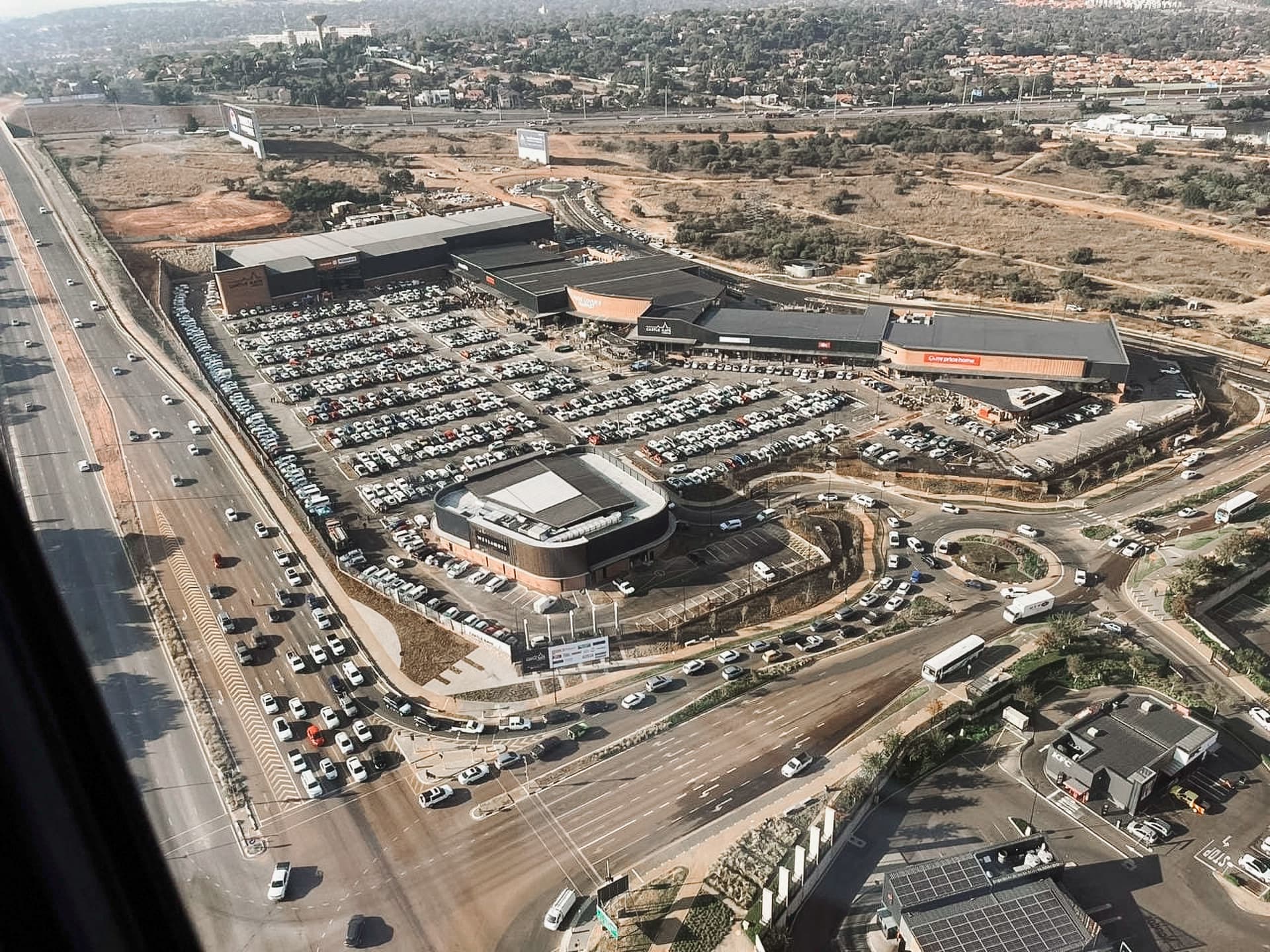 Castle Gate Lifestyle Opens